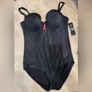 Torrid BNWT Black 1 piece Swimsuit Zipper Front